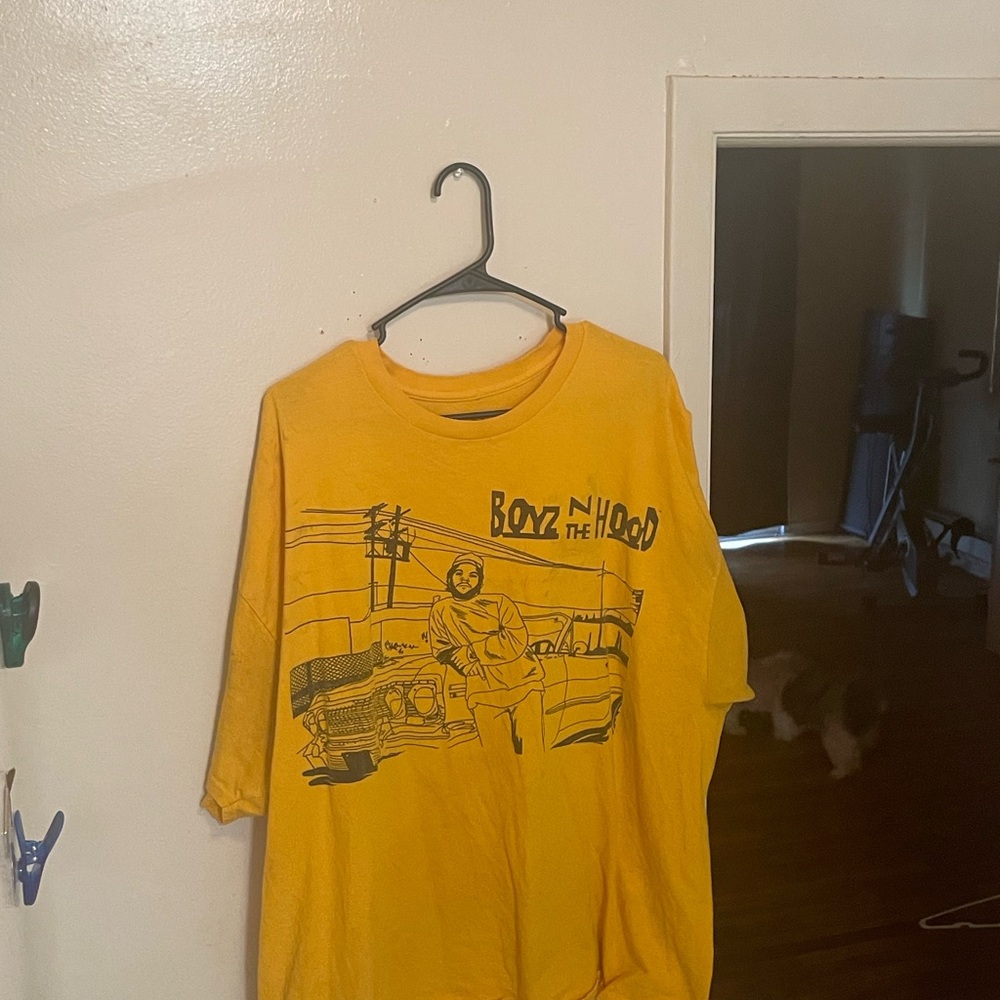 Men’s Yellow Tee